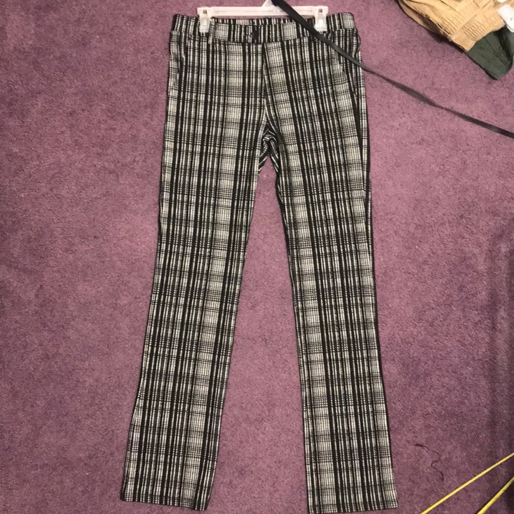 Beta brand L long stretchy pants textured